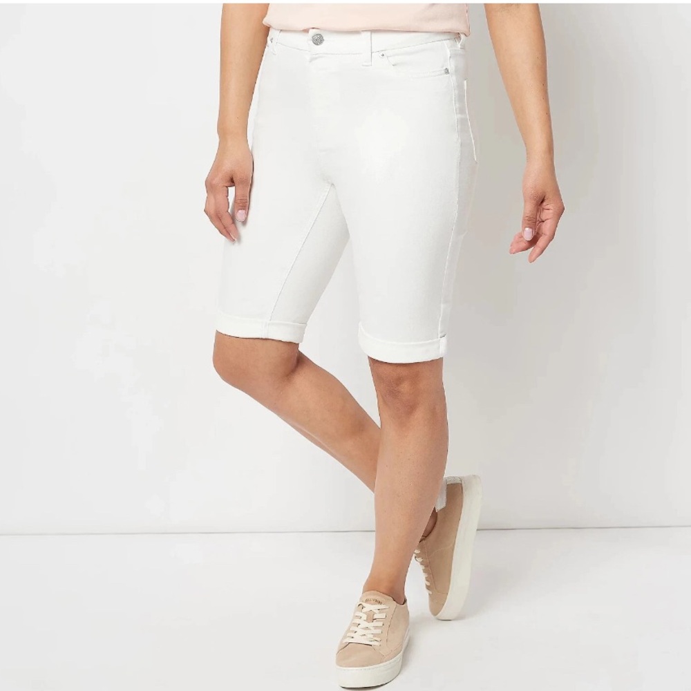 Denim & Co. Regular Easy Stretch Denim Roll Hem Bermuda Short White 12 A499646